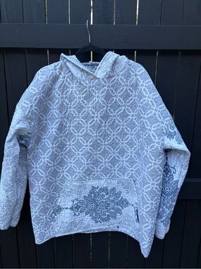 Quilted Hooded Women's Hoodie in Gray, White with contrasting sleeves and hood.